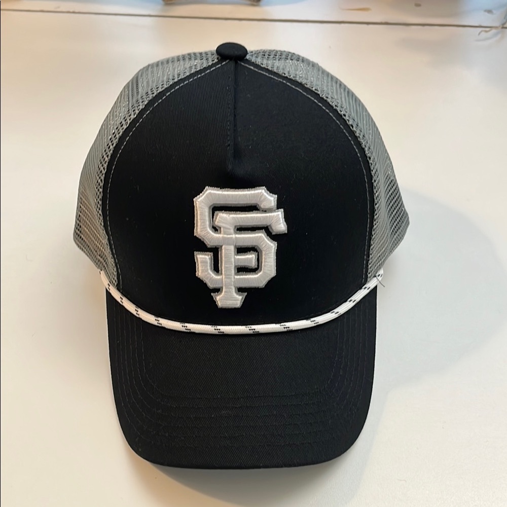 Black and Gray Baseball Cap